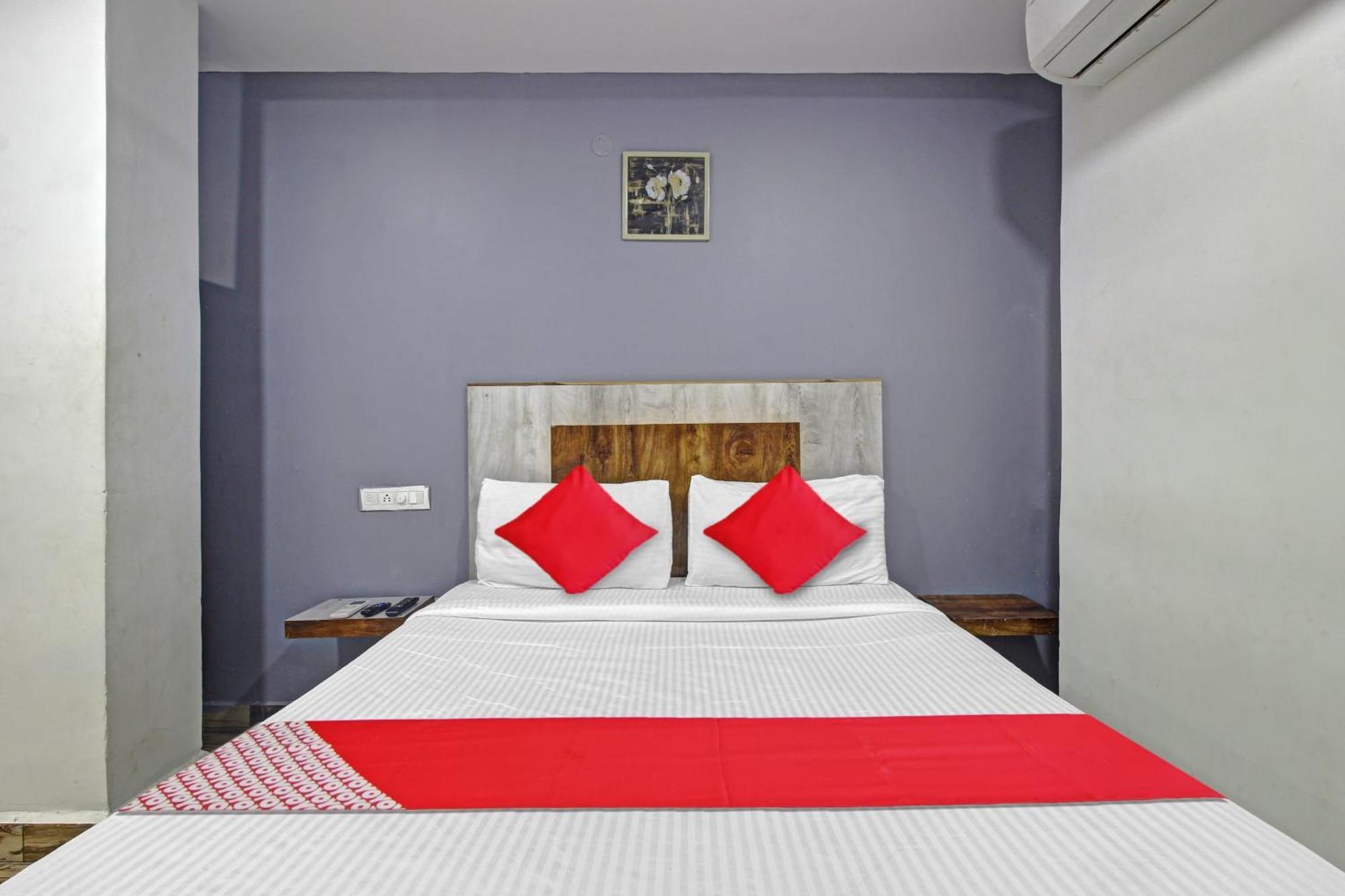 Super Hotel O Sri Sai Regency Haïdarabad Extérieur photo