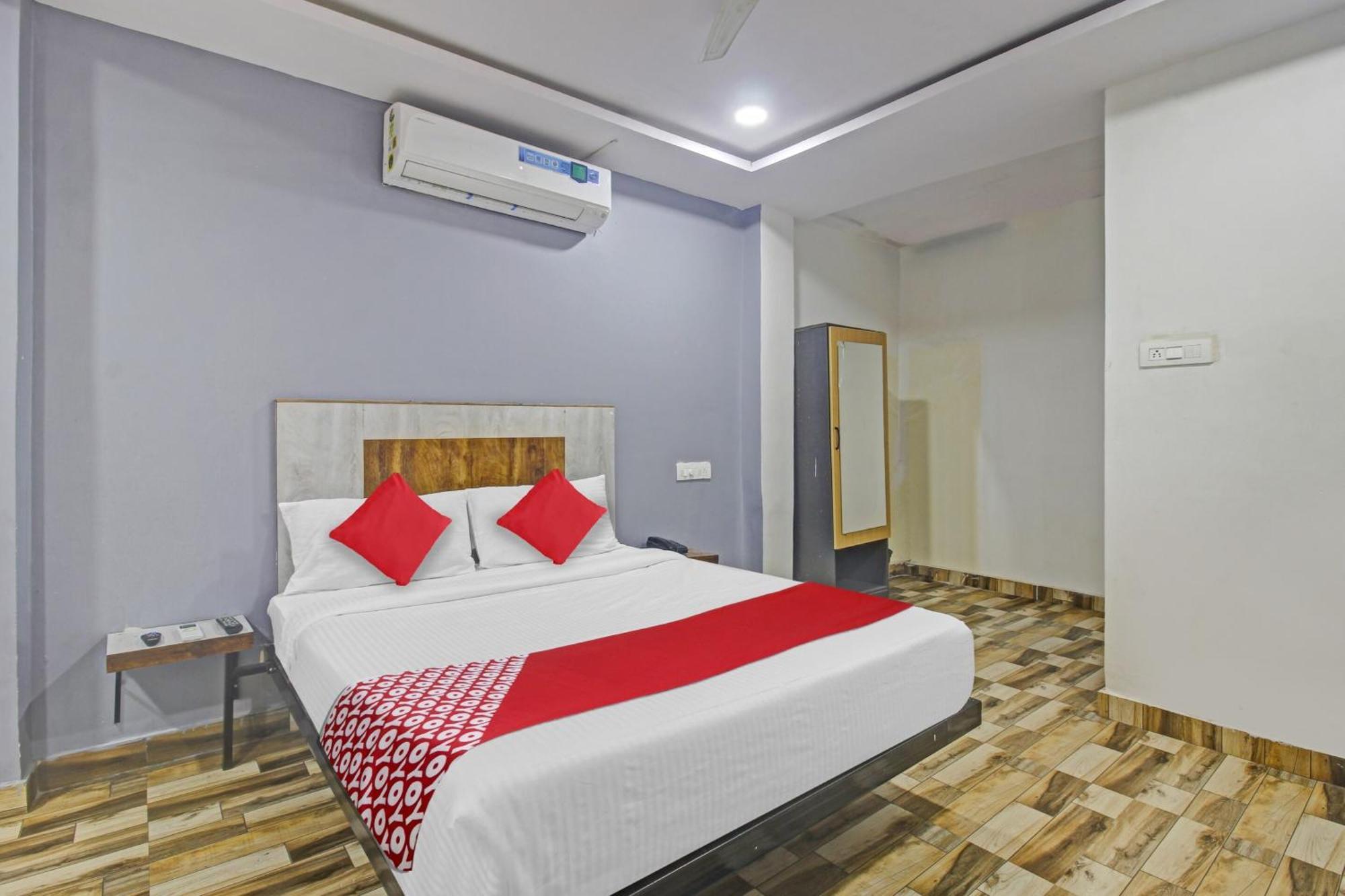 Super Hotel O Sri Sai Regency Haïdarabad Extérieur photo
