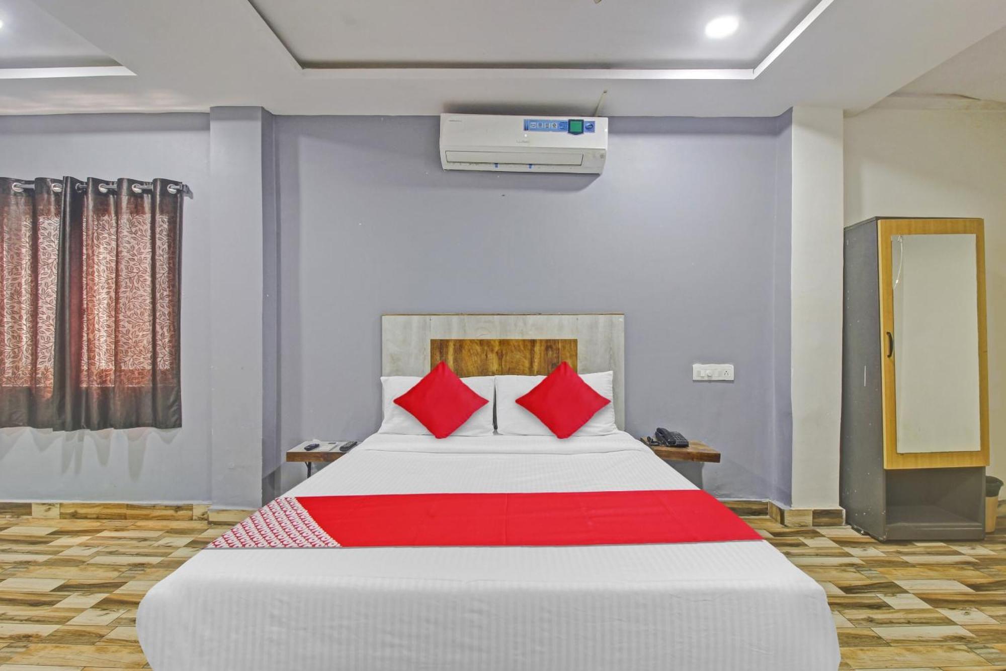 Super Hotel O Sri Sai Regency Haïdarabad Extérieur photo