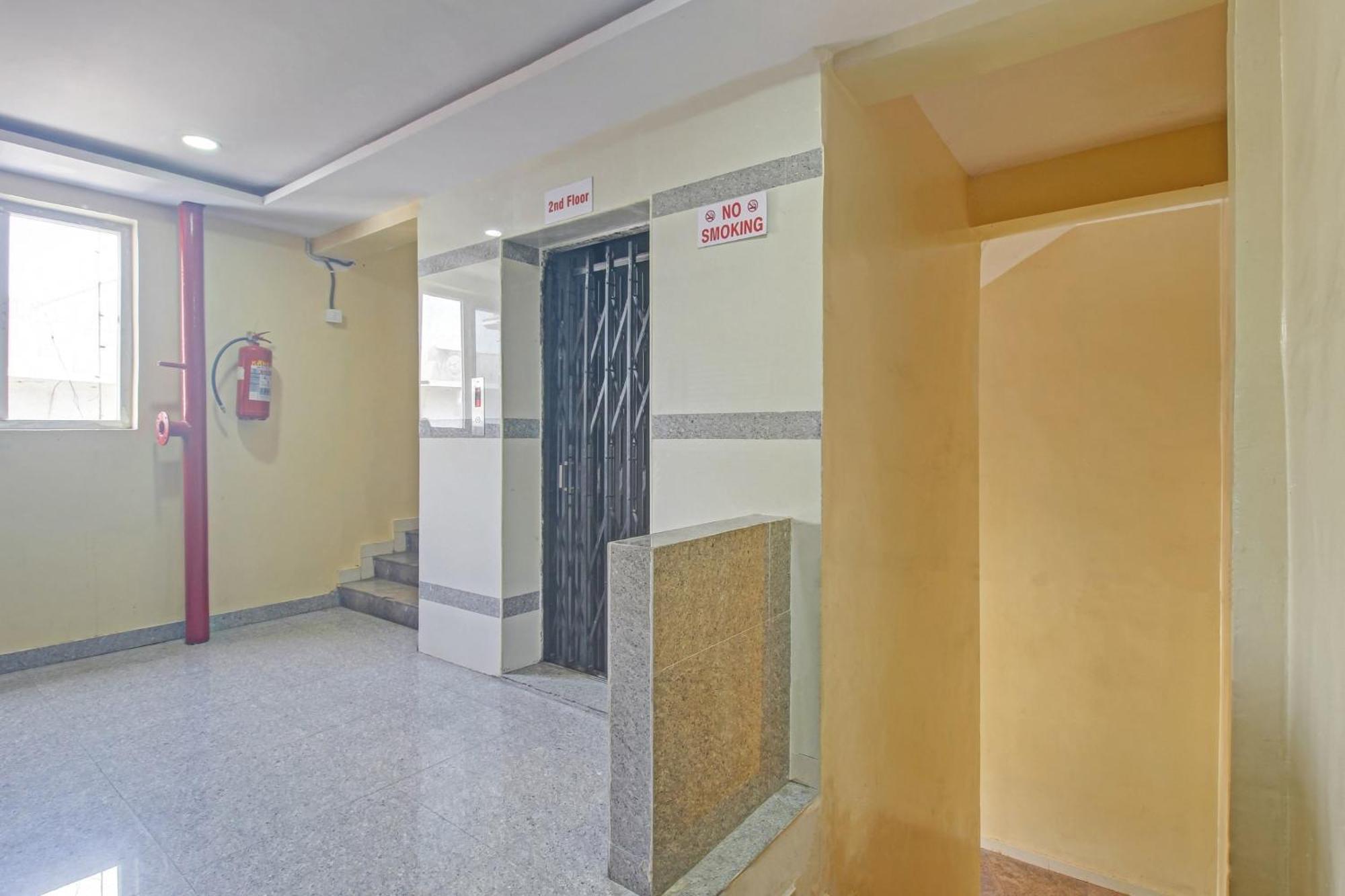 Super Hotel O Sri Sai Regency Haïdarabad Extérieur photo