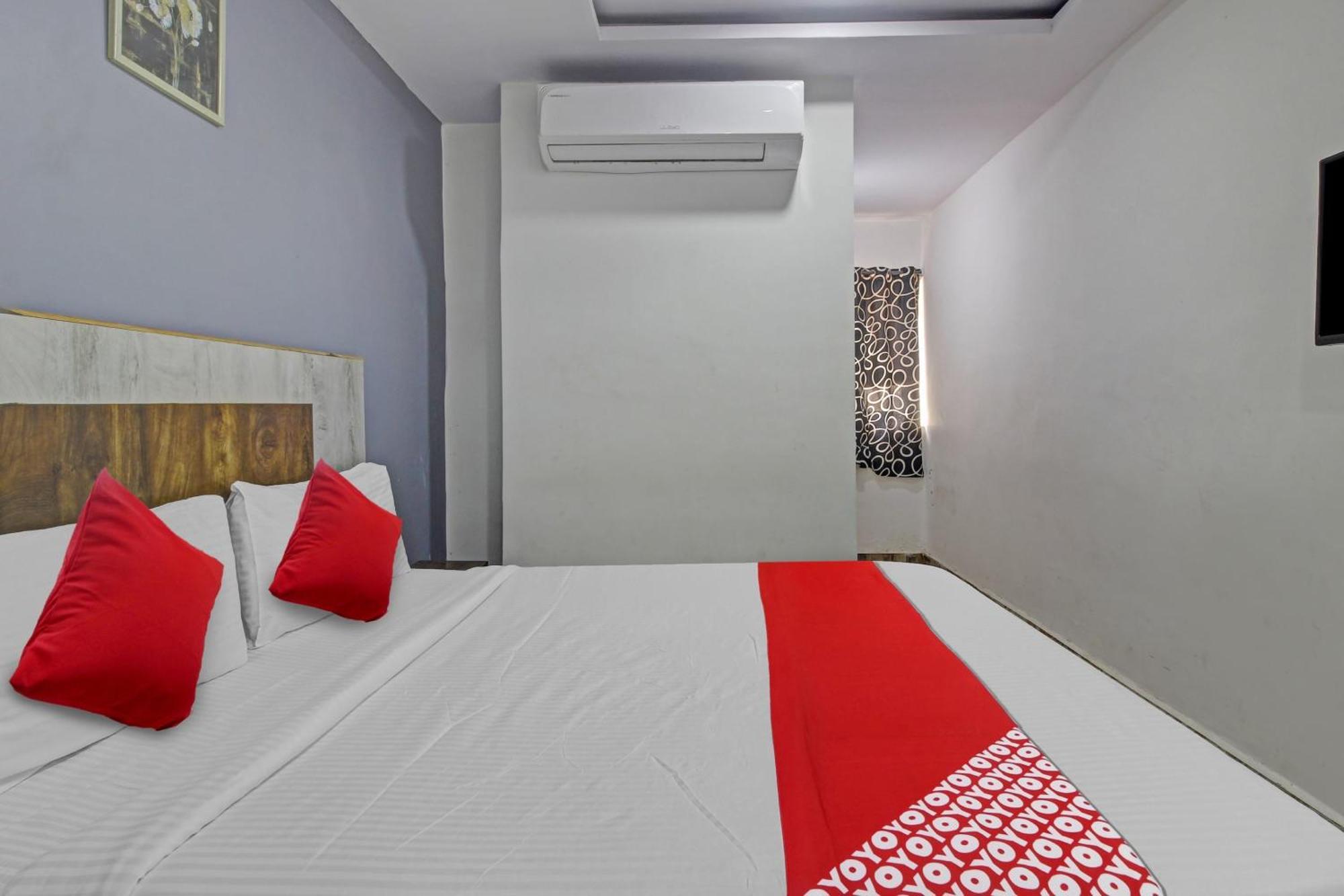 Super Hotel O Sri Sai Regency Haïdarabad Extérieur photo