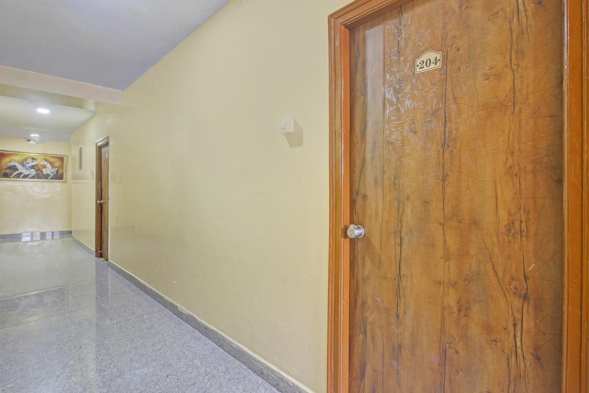 Super Hotel O Sri Sai Regency Haïdarabad Extérieur photo